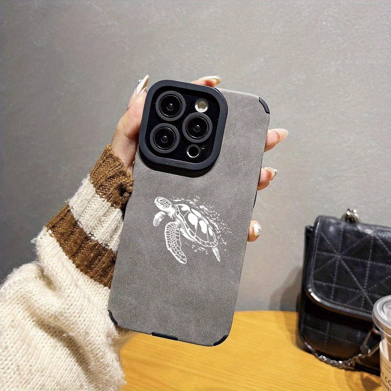 Keep it cool and classic with this Turtle print phone case. It’s sleek, durable, and feels great in your hand.